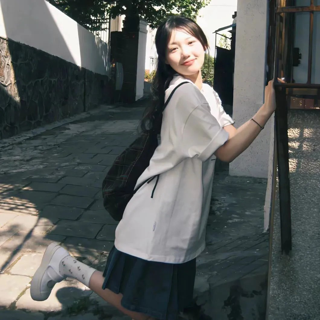 四人帮翻转校园